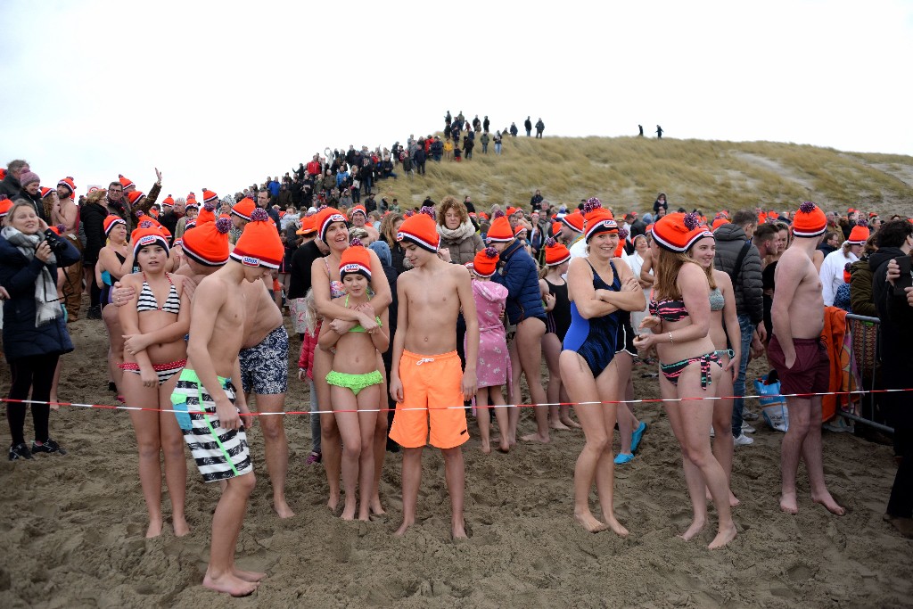 ../Images/Nieuwjaarsduik Nederzandt 2018 026.jpg